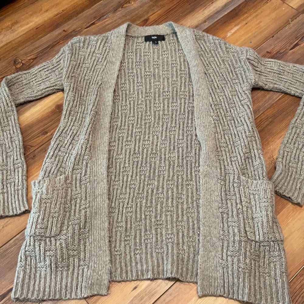 Woeeino grey cardigan